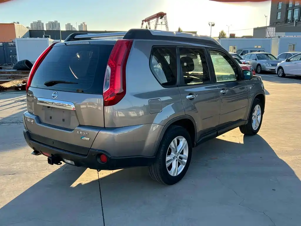 Nissan X-Trail — миниатюра 5