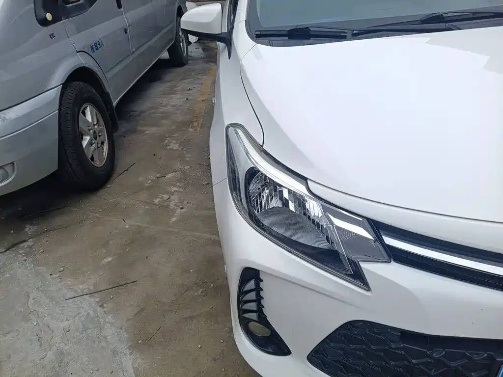 Toyota Vios FS — миниатюра 7