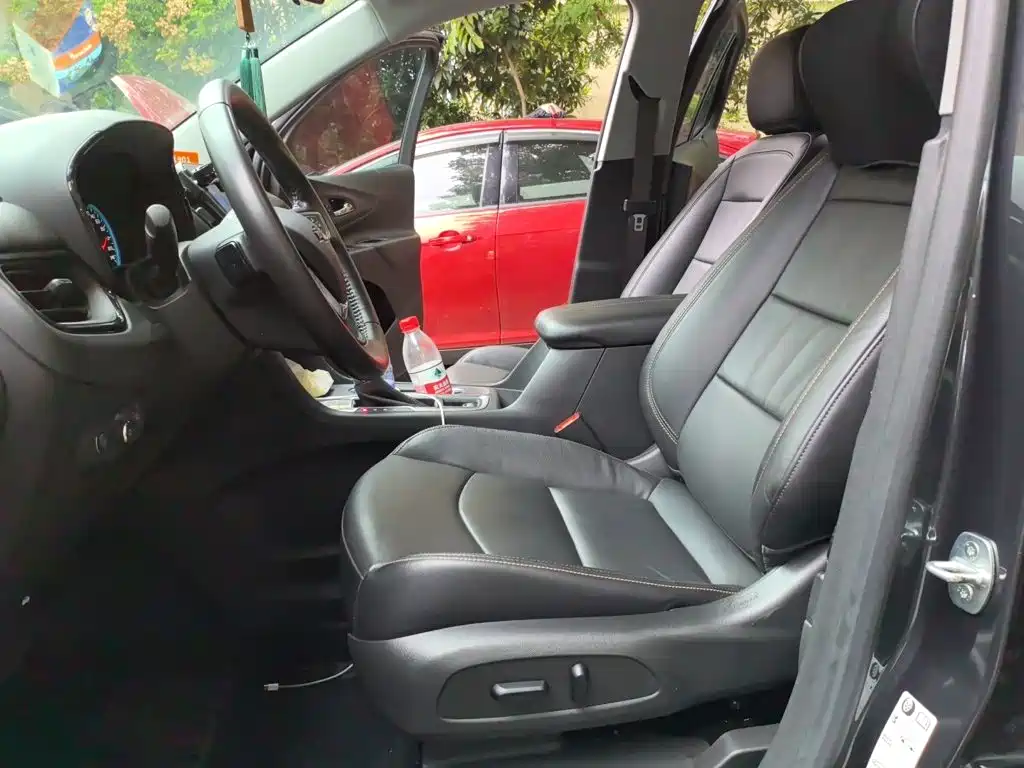Chevrolet Equinox — миниатюра 16