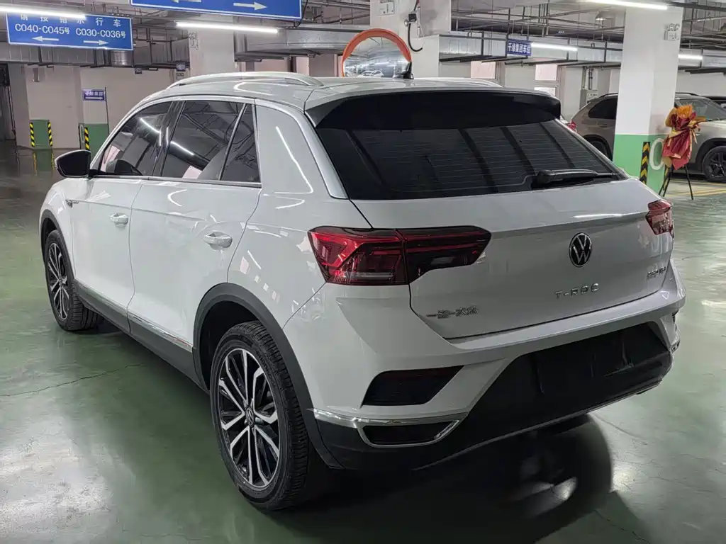 VOLKSWAGEN T ROC EXPLORING SONGS
