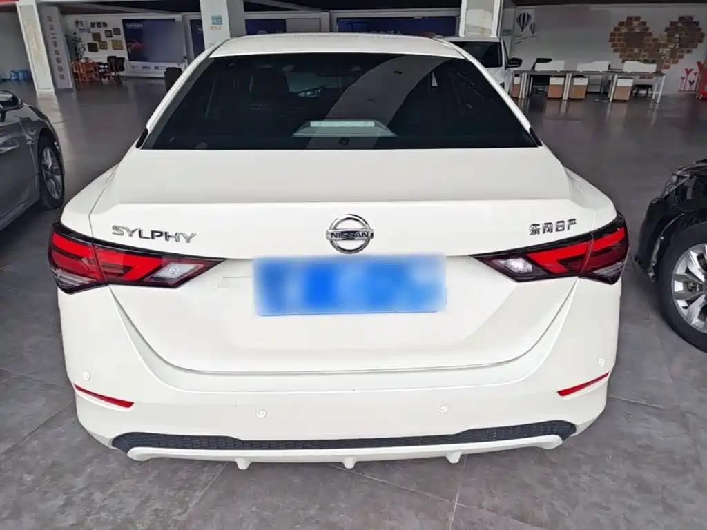 Nissan Sylphy — миниатюра 6