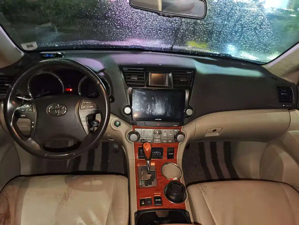 Toyota Highlander (Import) — миниатюра 9