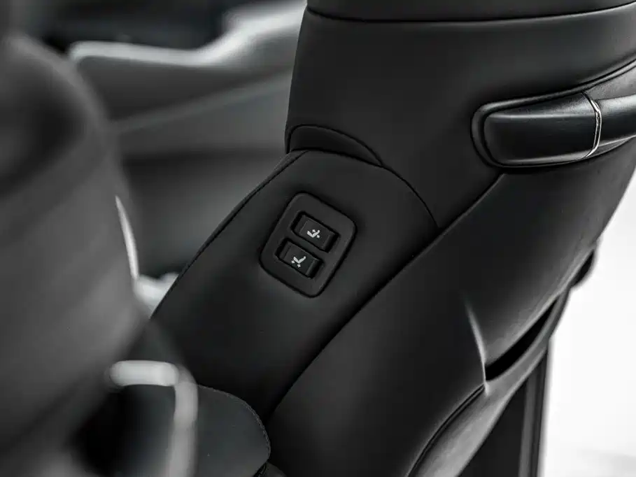 Toyota Vellfire — миниатюра 31