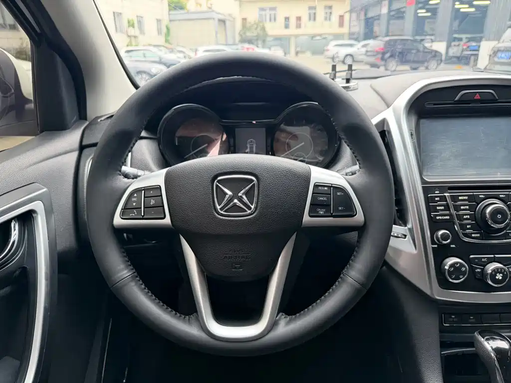 JMC Yusheng S350 — миниатюра 6