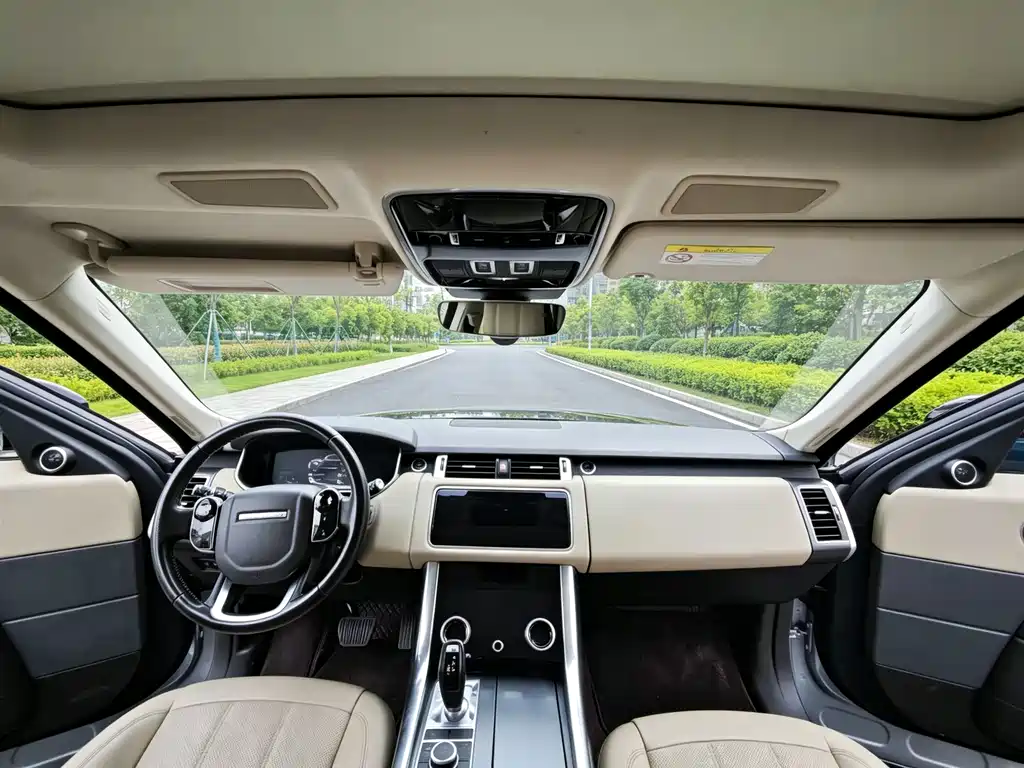 Land Rover Sport PHEV — миниатюра 7