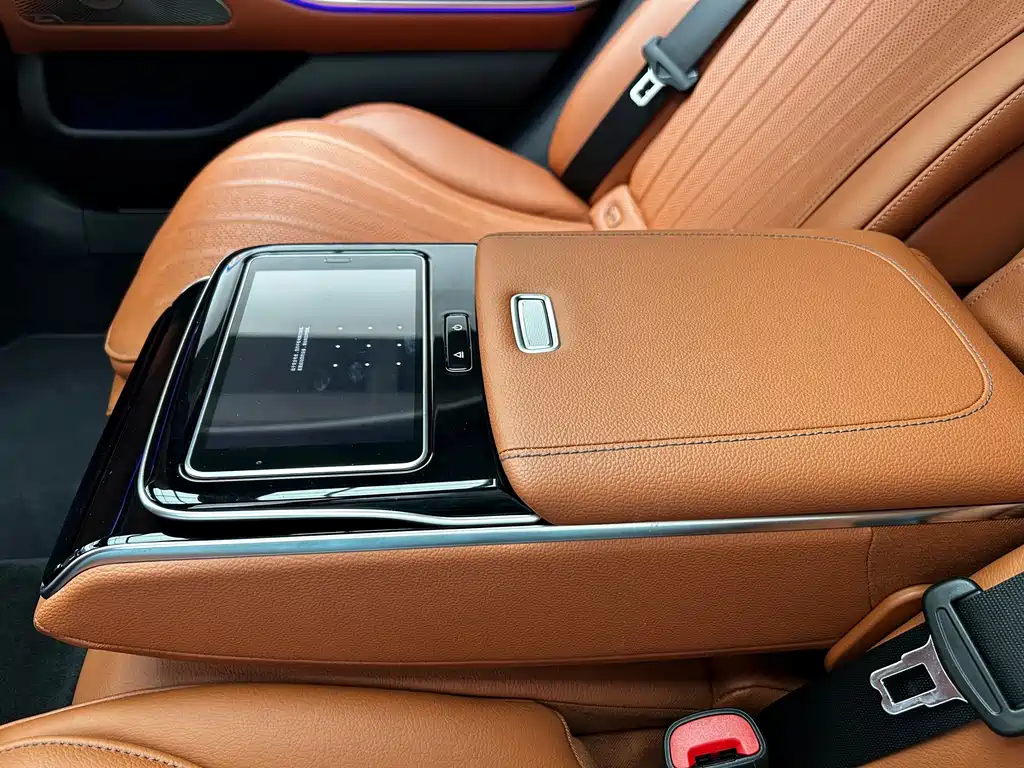 Mercedes-Benz S-Class — миниатюра 17