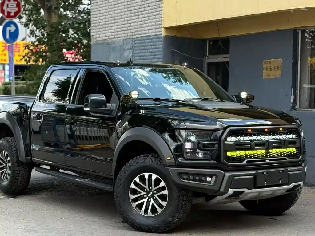Ford F-150 Raptor — миниатюра 3