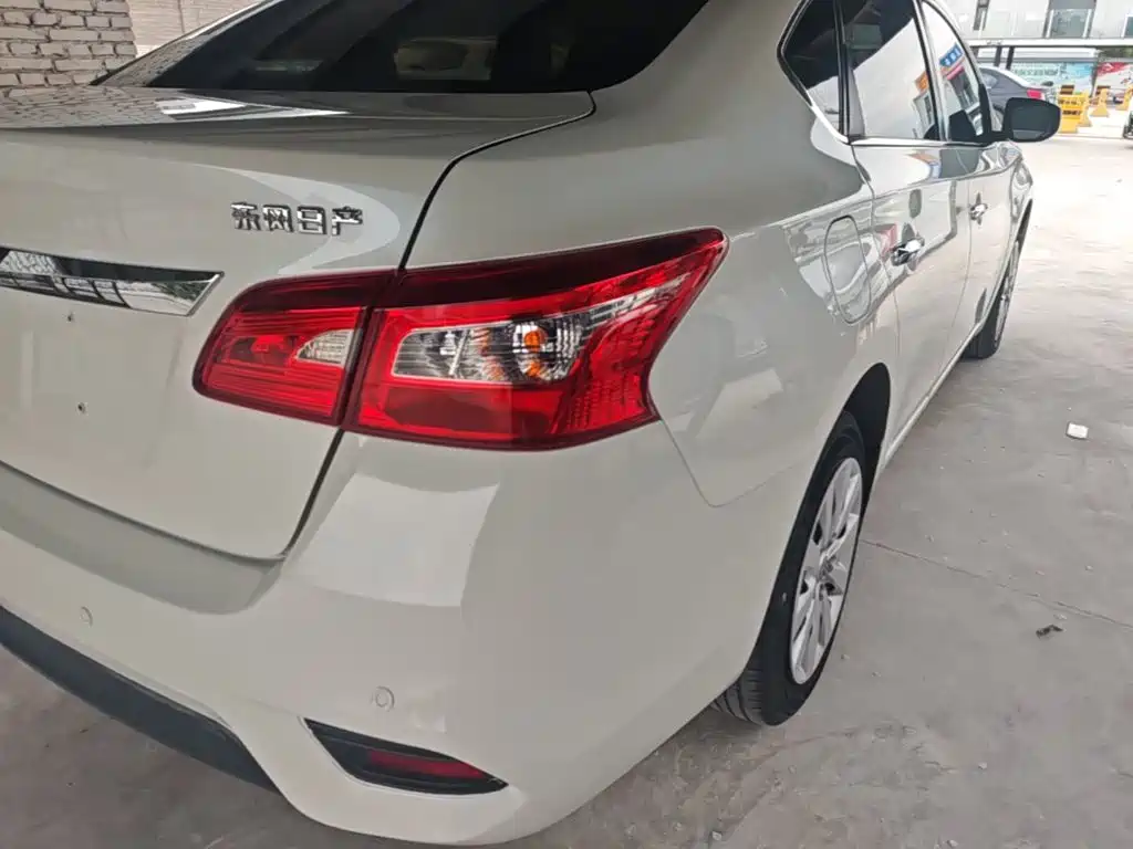Nissan Sylphy — миниатюра 8
