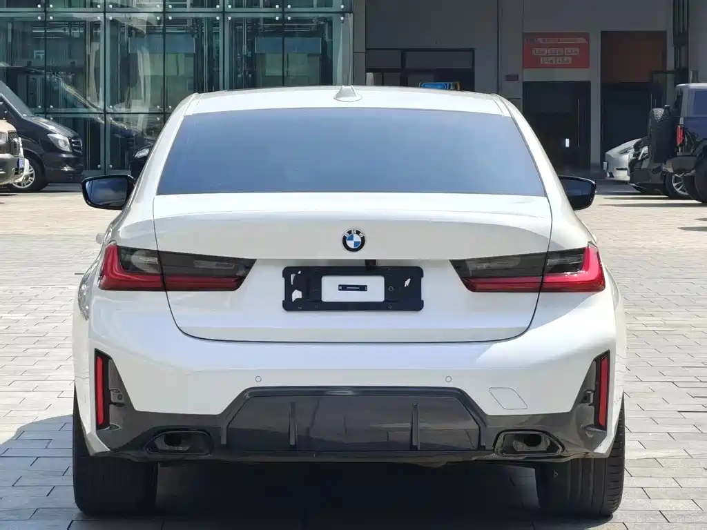 BMW 3 Series — миниатюра 8