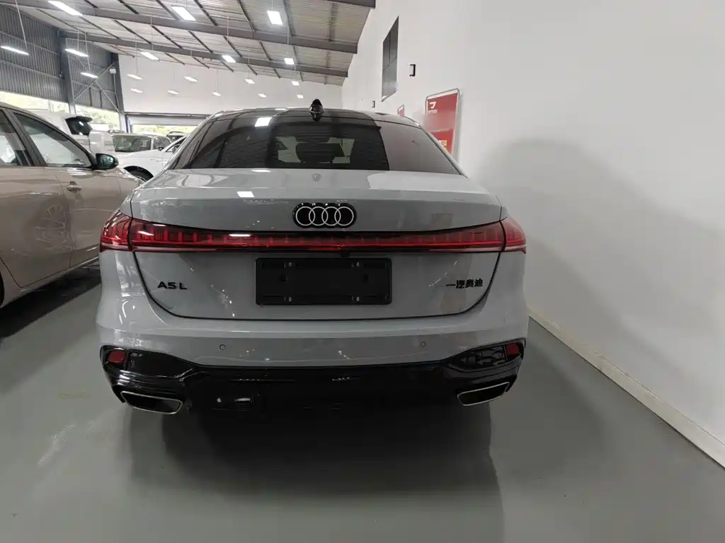 Audi A5L — миниатюра 6