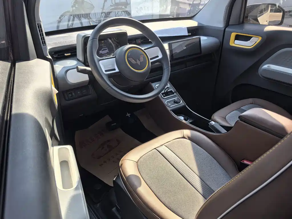 Wuling MINIEV — миниатюра 5