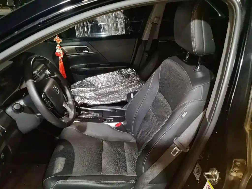 Honda Accord — миниатюра 8