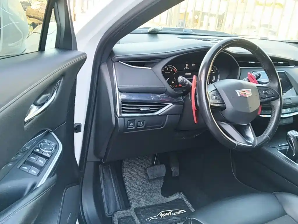 Cadillac XT4 — миниатюра 16