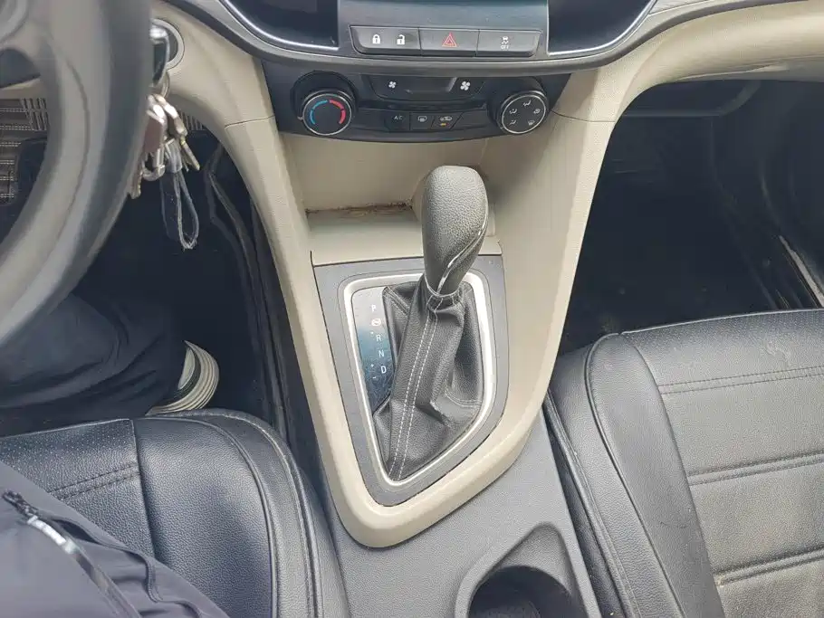 Buick Excelle — миниатюра 16