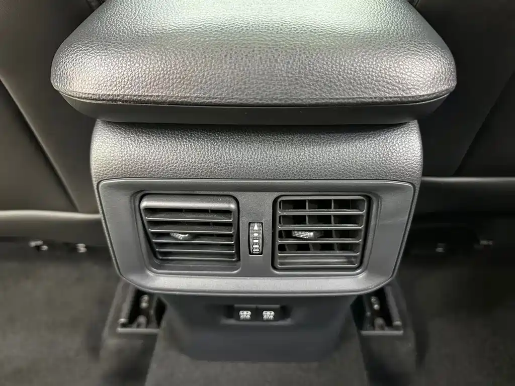 Toyota RAV4 — миниатюра 21