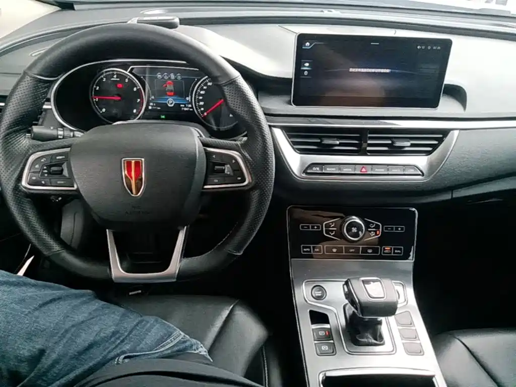 Hongqi Hongqi H5 — миниатюра 10