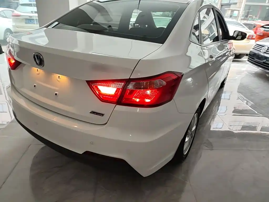 Changan V7 — миниатюра 8