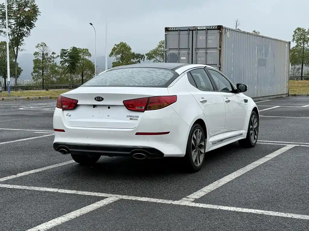 Kia K5 — миниатюра 11
