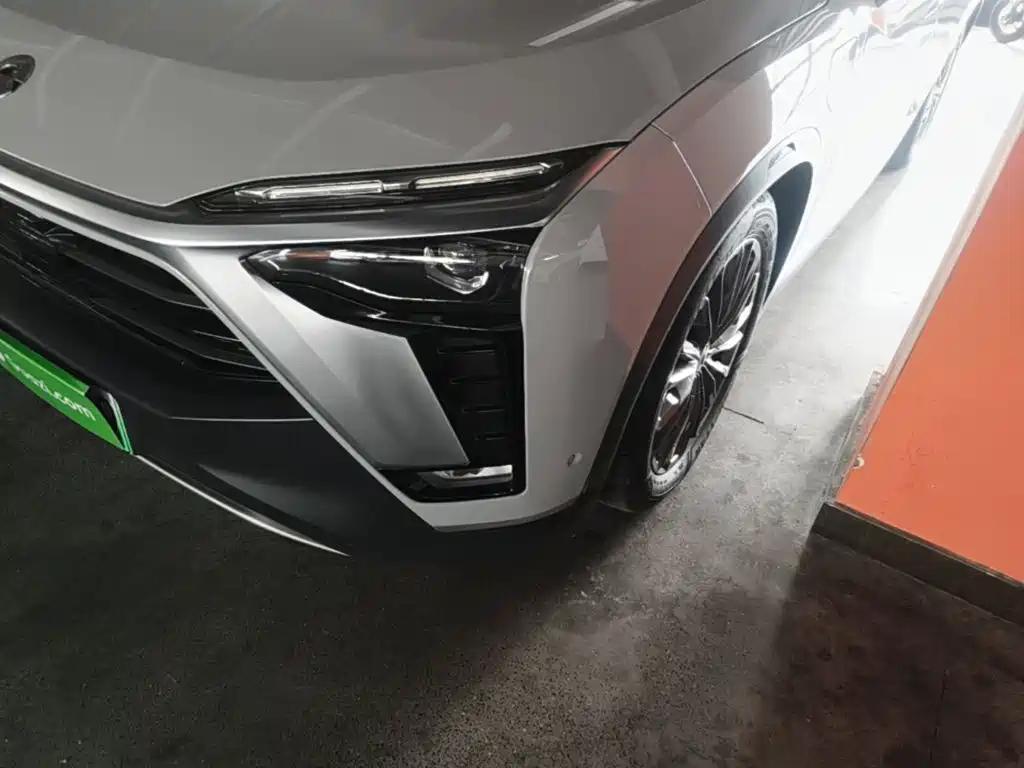 NIO ES8 — миниатюра 24