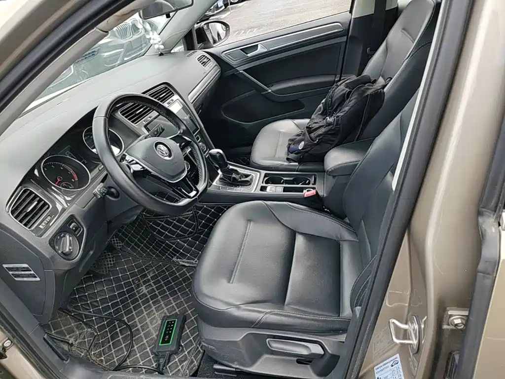 Volkswagen Golf — миниатюра 15