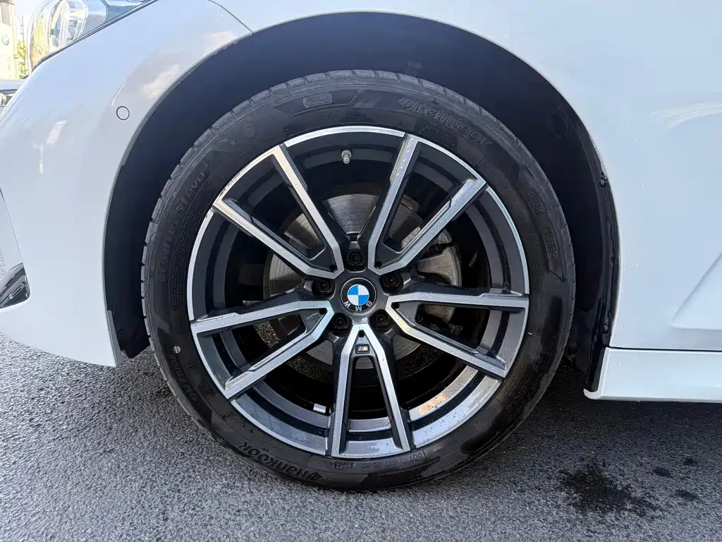 BMW 3 Series — миниатюра 9