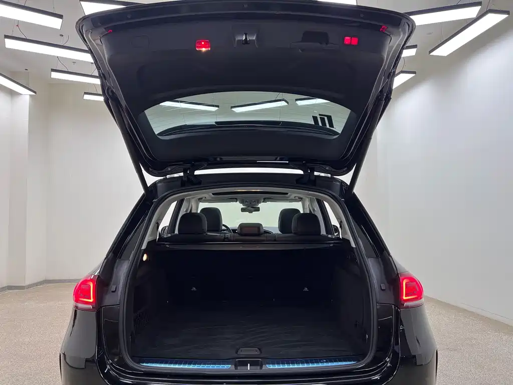 Mercedes-Benz GLE (Import) — миниатюра 31