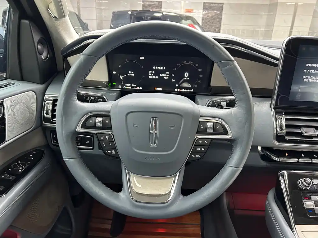 Lincoln Navigator — миниатюра 20