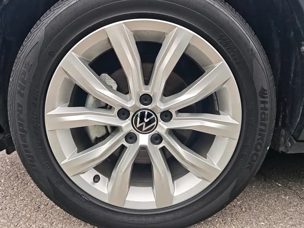 VOLKSWAGEN T ROC EXPLORING SONGS