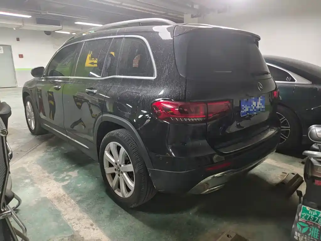 Mercedes-Benz GLB — миниатюра 8