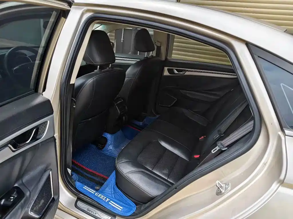 Geely Emgrand GL — миниатюра 3