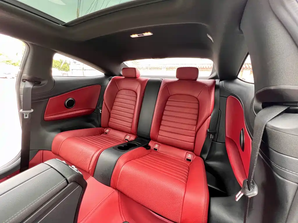 Mercedes-Benz C-Class (Import) — миниатюра 11