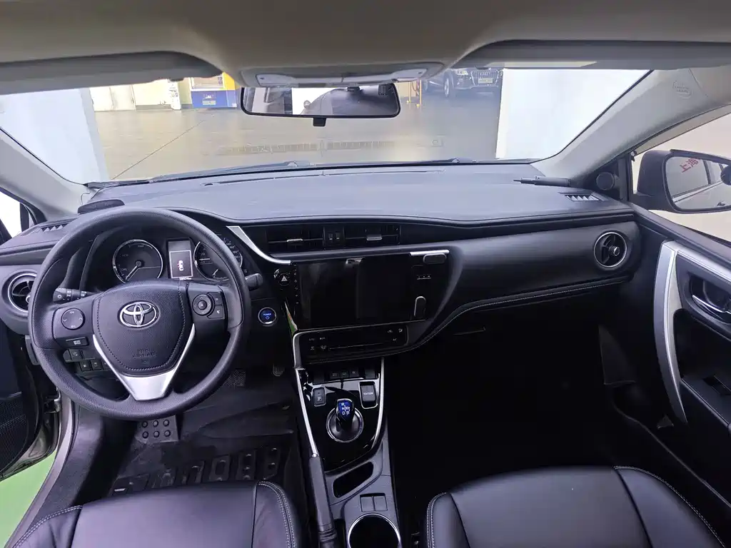 TOYOTA COROLLA DUAL ENGINE E+