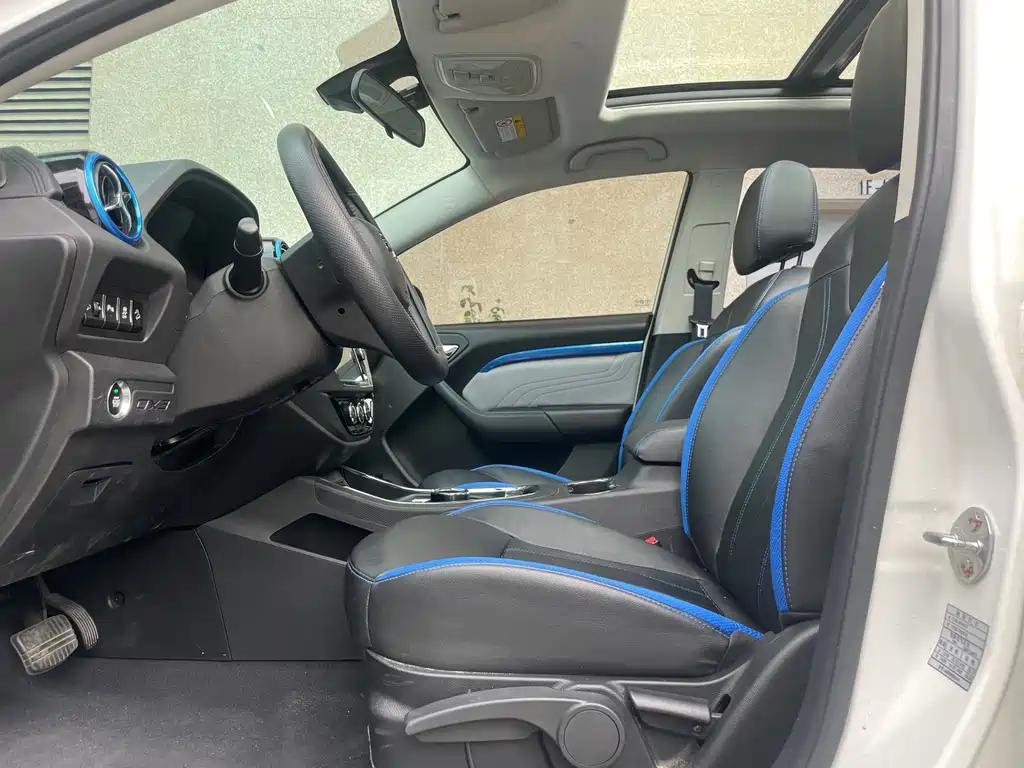 Soueast DX3 EV — миниатюра 4