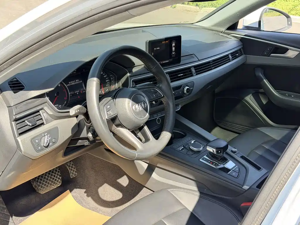 Audi A4L — миниатюра 8