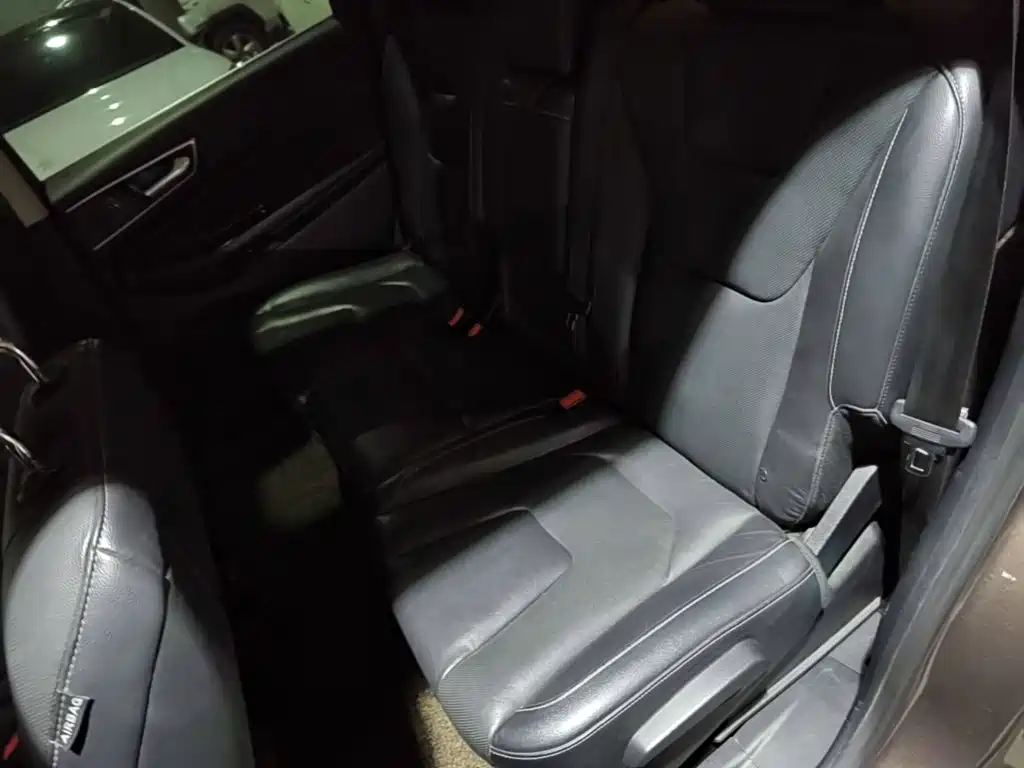 Ford Edge — миниатюра 19