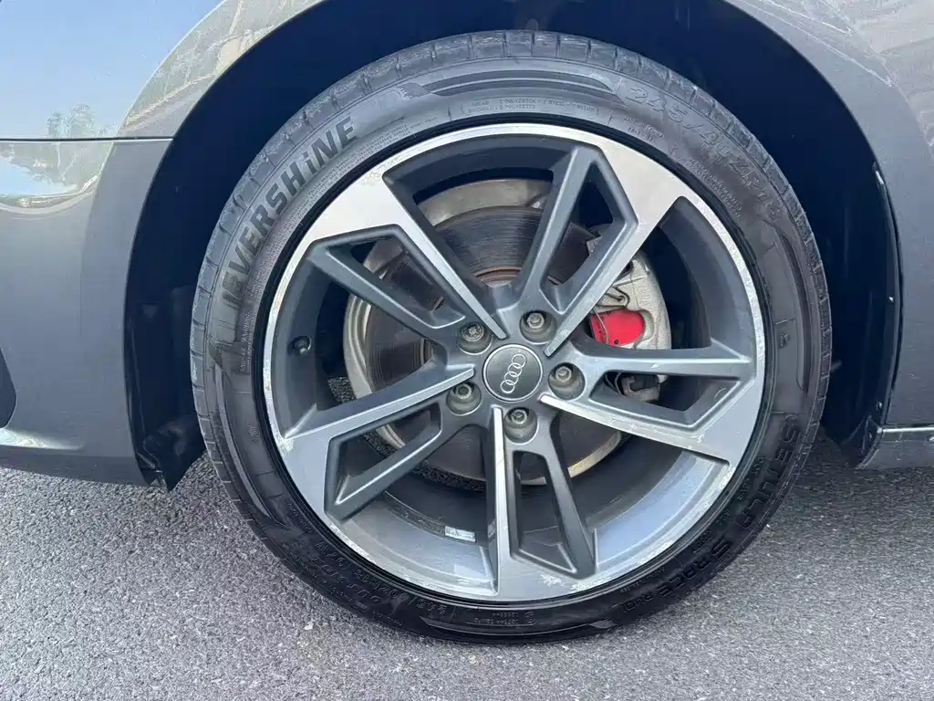 Audi A4L — миниатюра 5