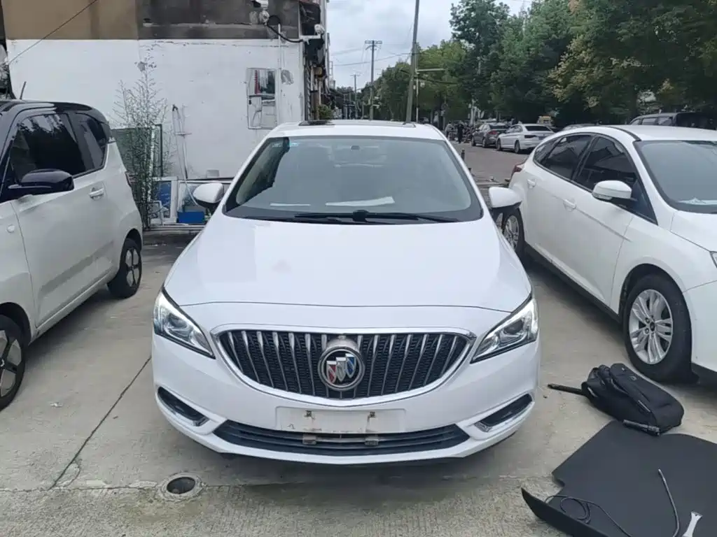Buick Verano — миниатюра 3