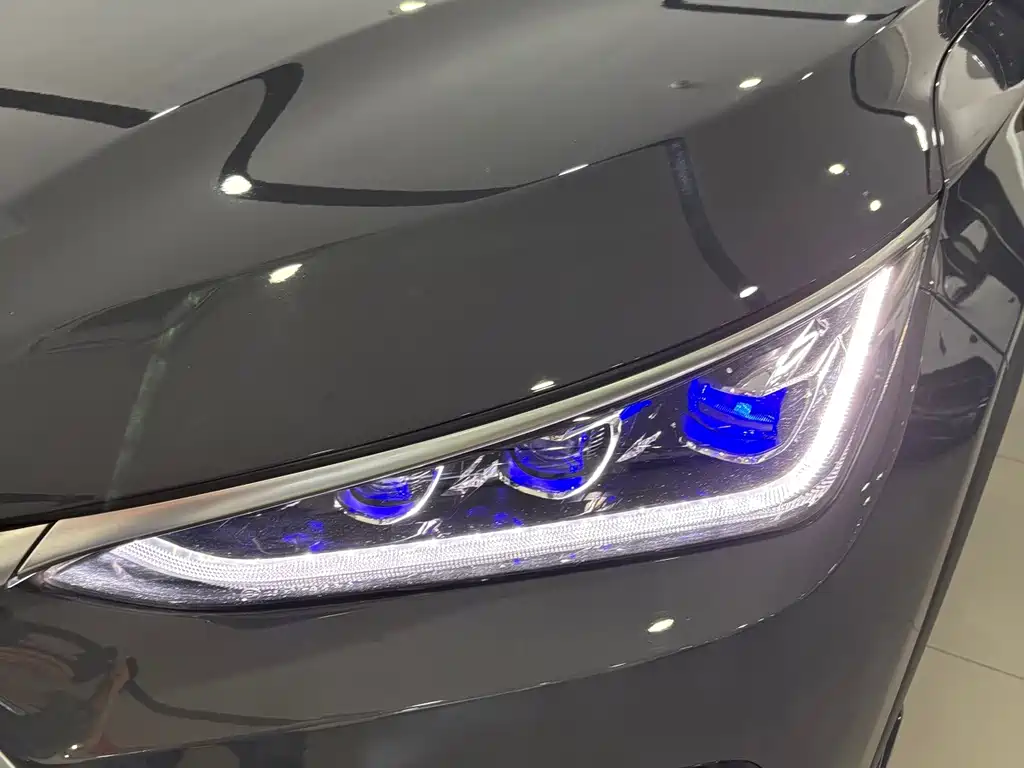 BYD Tang New Energy — миниатюра 3