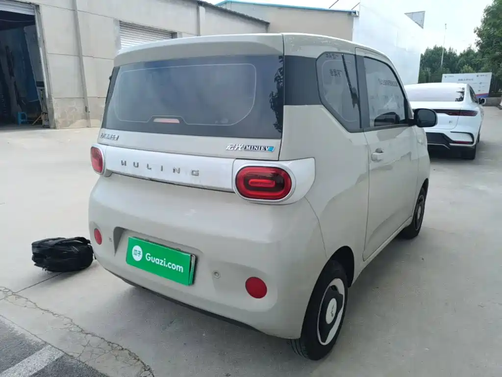 Wuling MINIEV — миниатюра 7