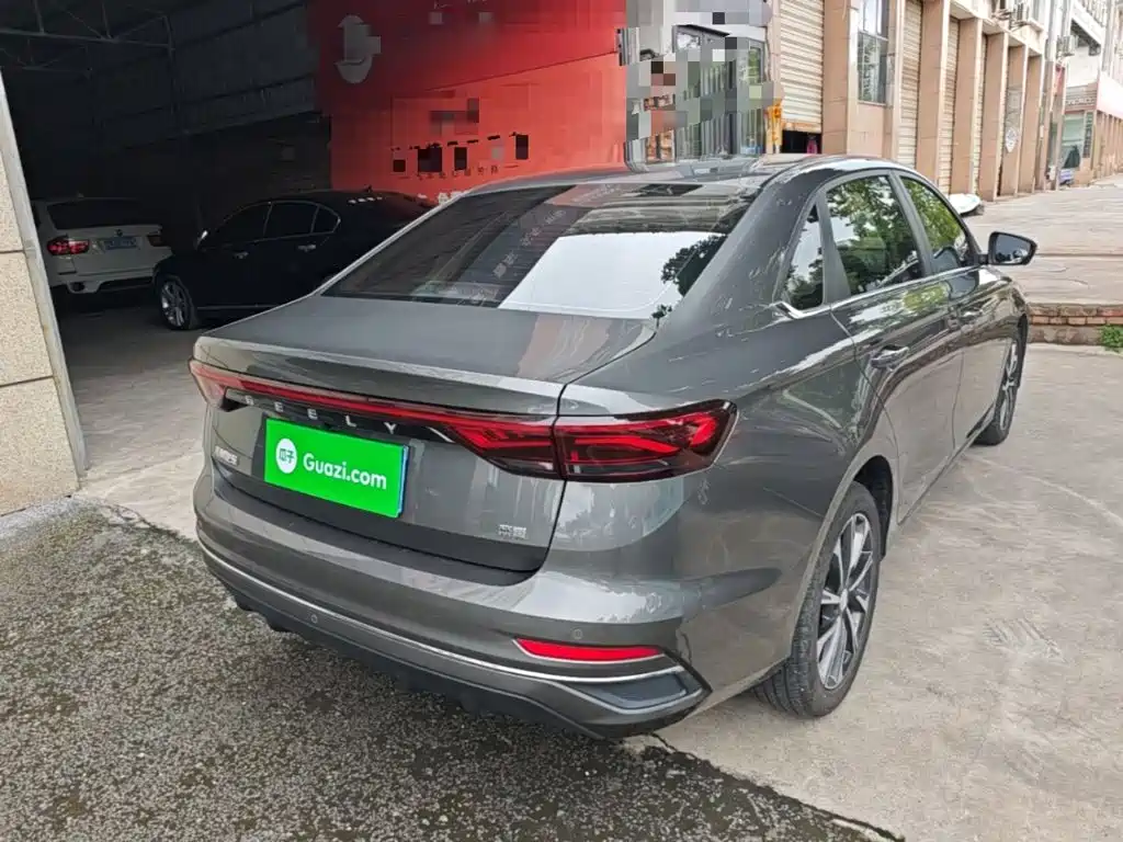 Geely Emgrand — миниатюра 7