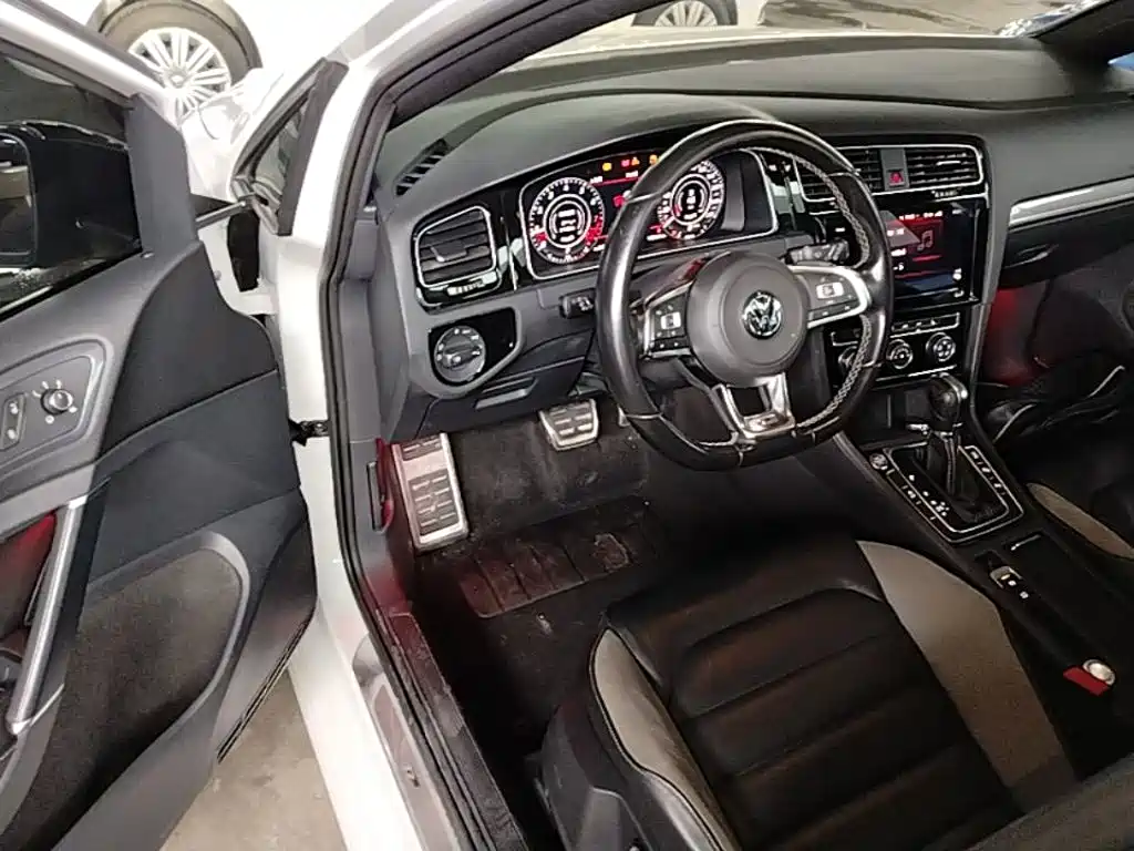 Volkswagen Golf — миниатюра 16