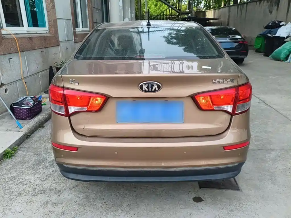 Kia K2 2015 1.4L MT GLS