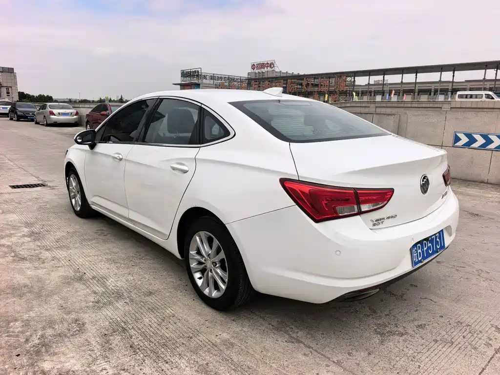 Buick Verano — миниатюра 6