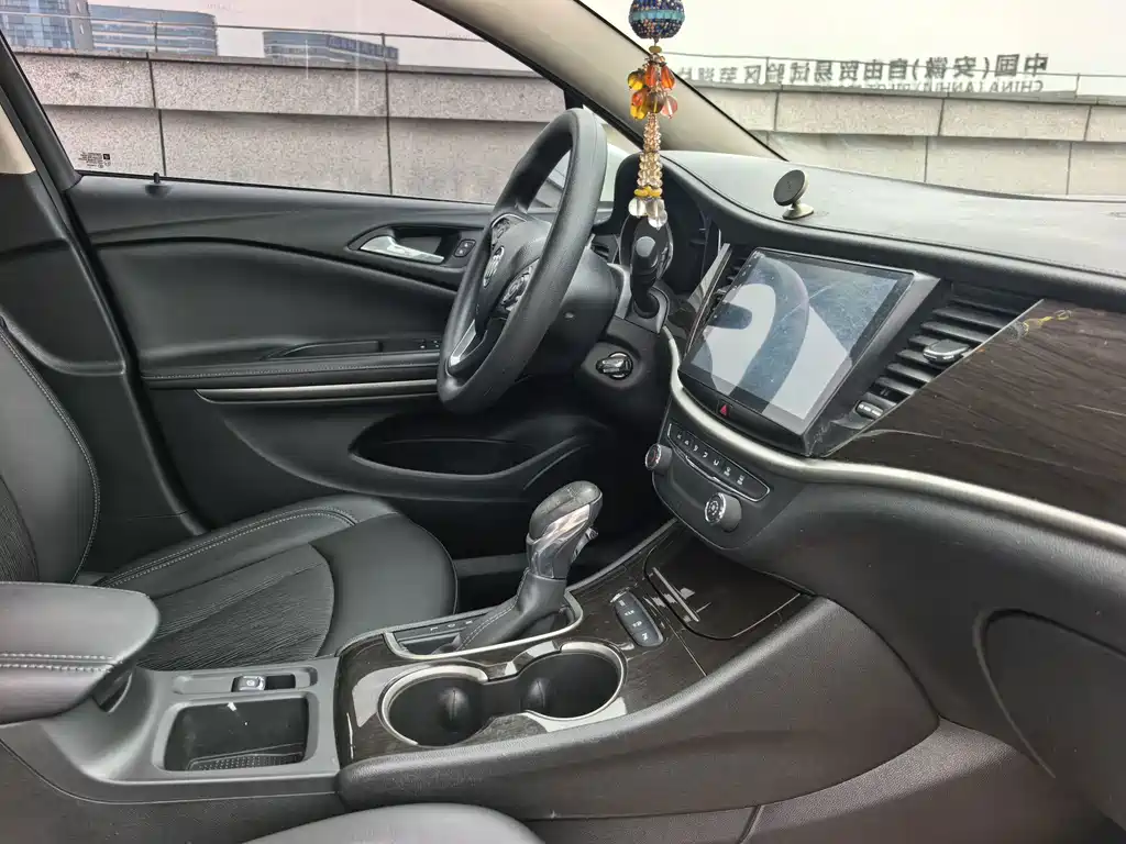Buick Verano — миниатюра 11