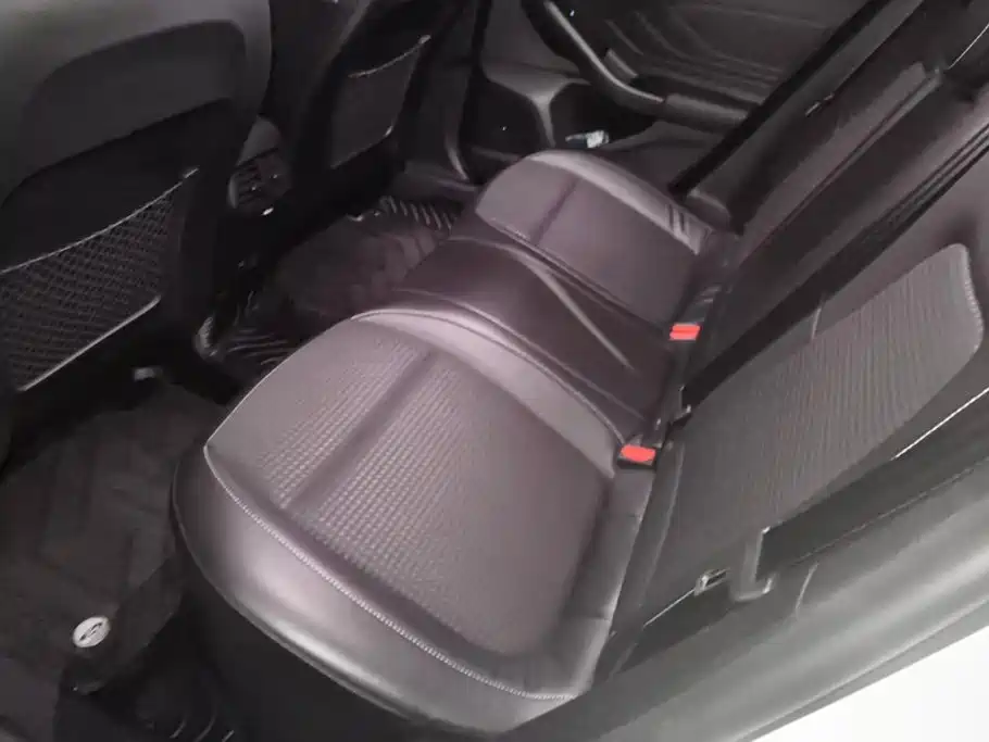 Ford Focus — миниатюра 11