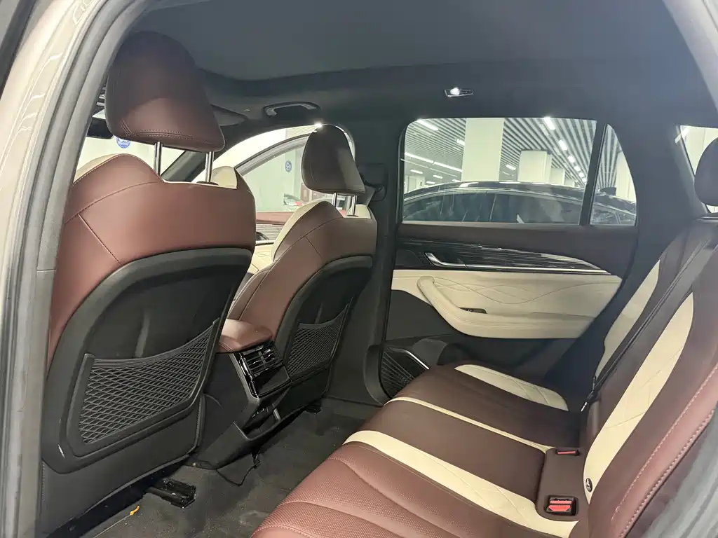 Geely Xingyue L — миниатюра 9