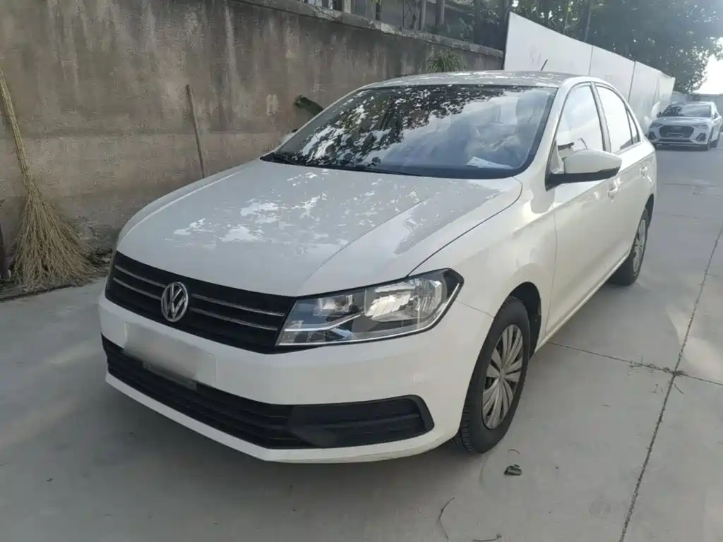 Volkswagen Santana — миниатюра 2