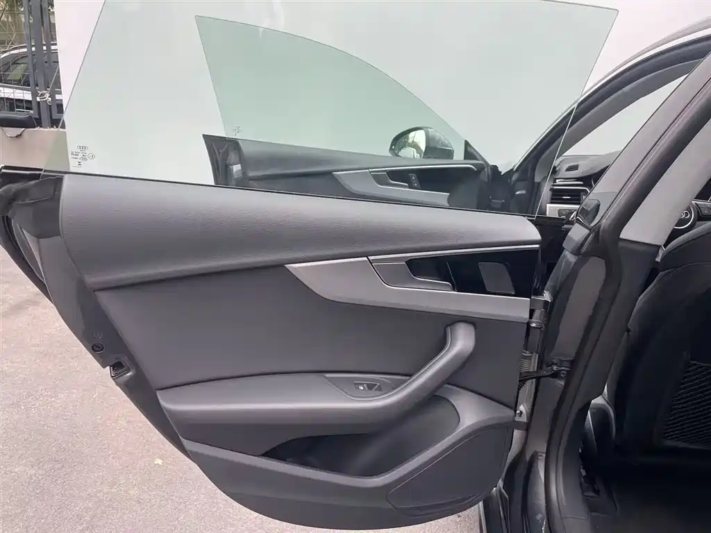 Audi A5 (Import) — миниатюра 16