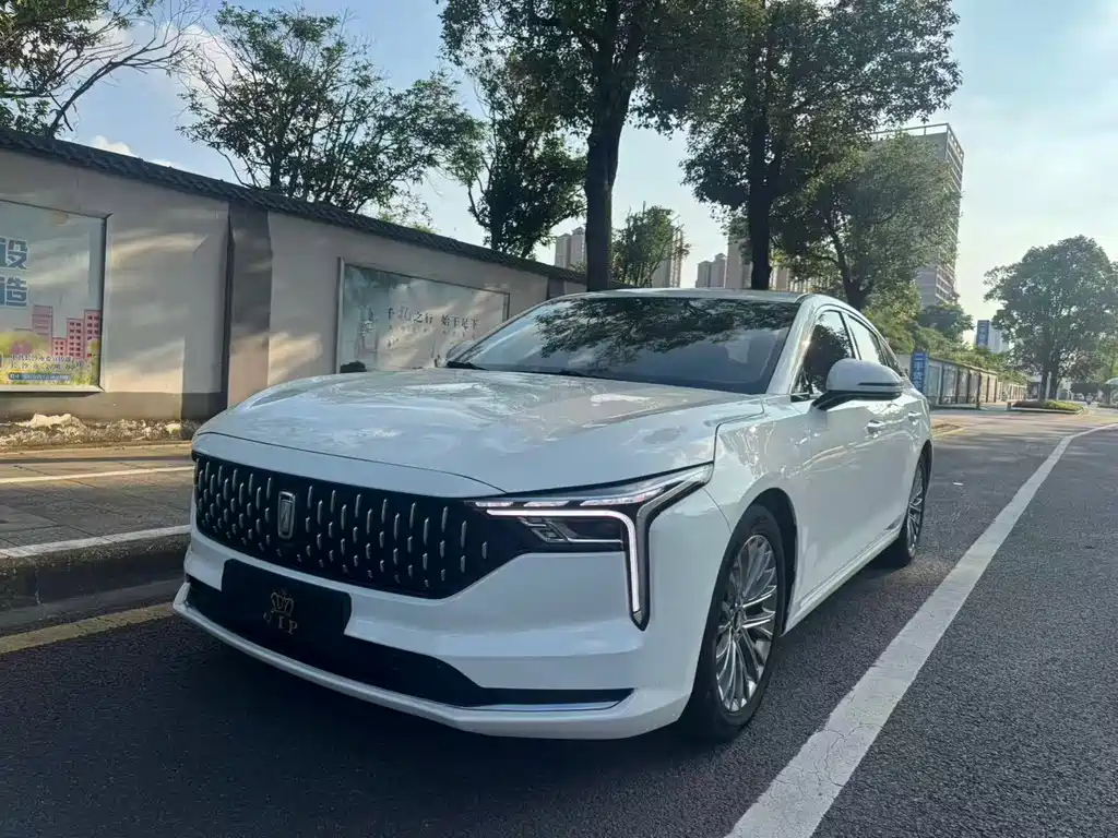 2023 Bestune B70 - zdjęcie 1 z 17