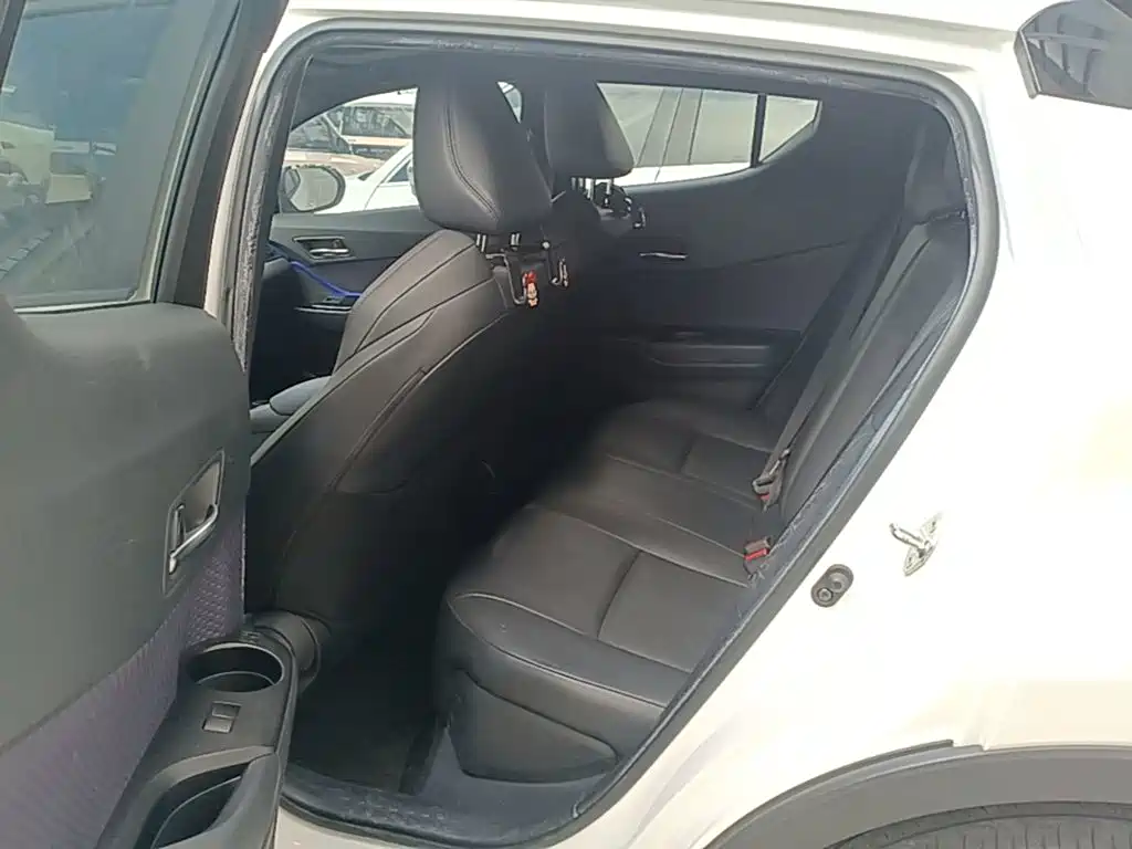 Toyota IZOA — миниатюра 17